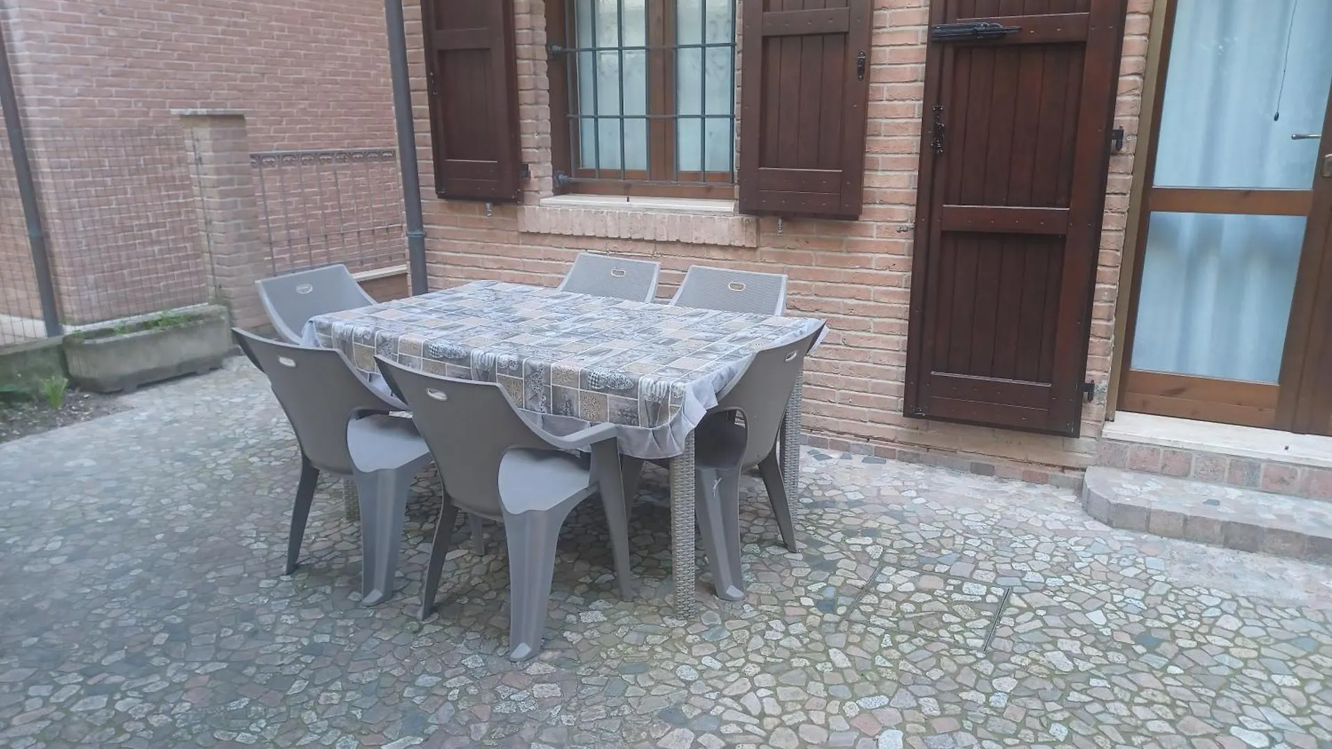 Dam Home Modena Italy
